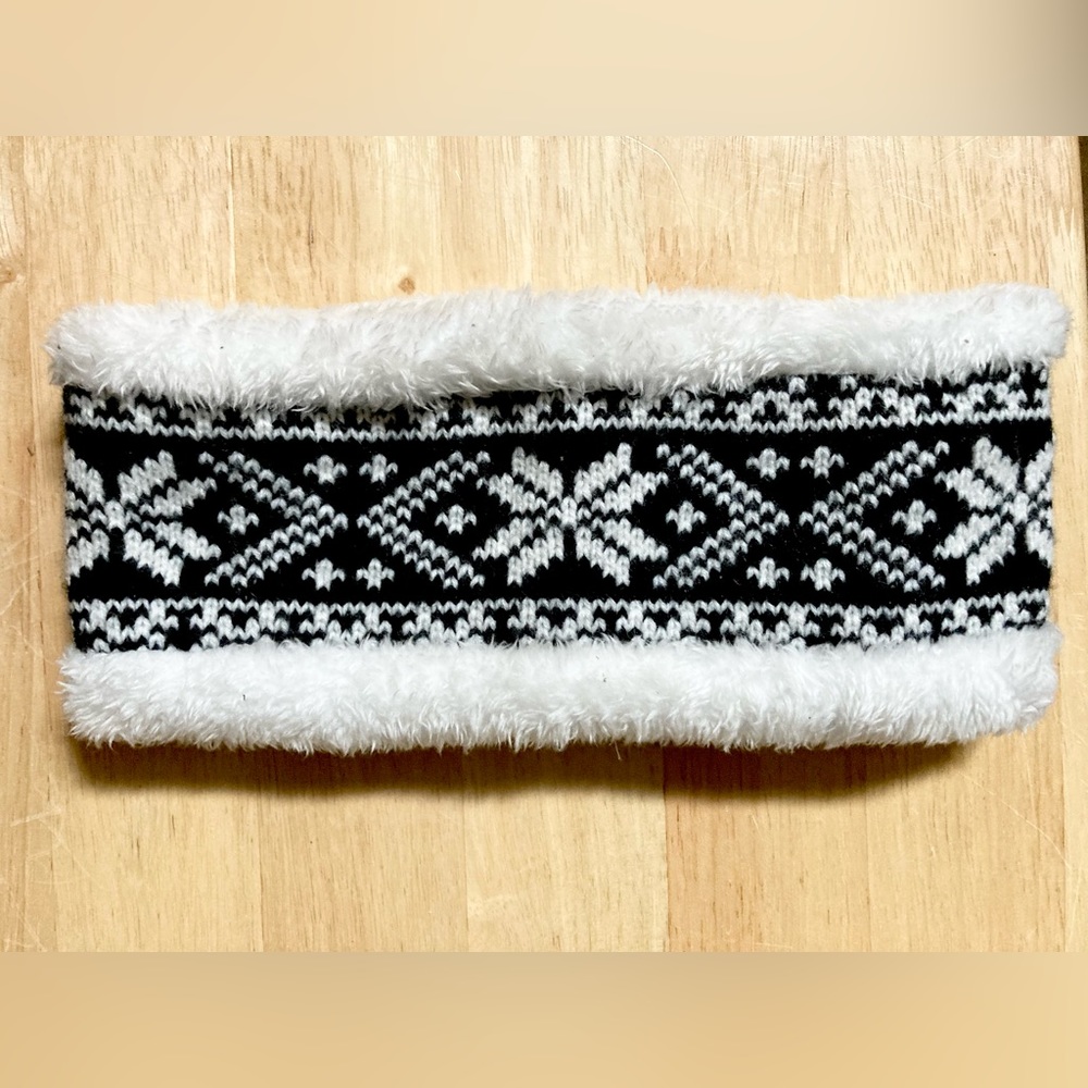 Black Argyle Snowflake Fuzzy Winter Headband